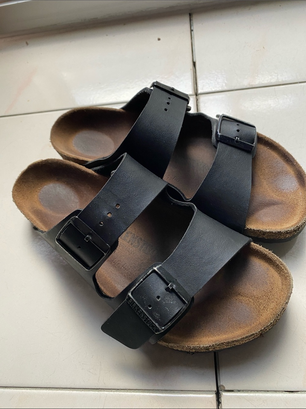 Birkenstock men or teen leather sandals - Size 8-8.5 US or 39 EU